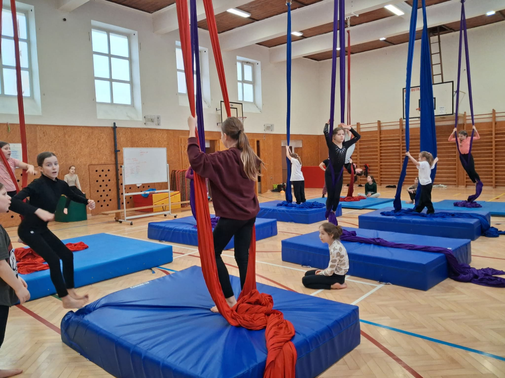 073f51bf-ea92-429b-8b20-9750ca62a94f.jfif