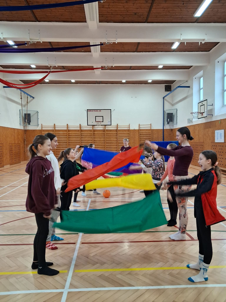 754d6bff-2c3d-404c-824d-cb87de06b4f6.jfif