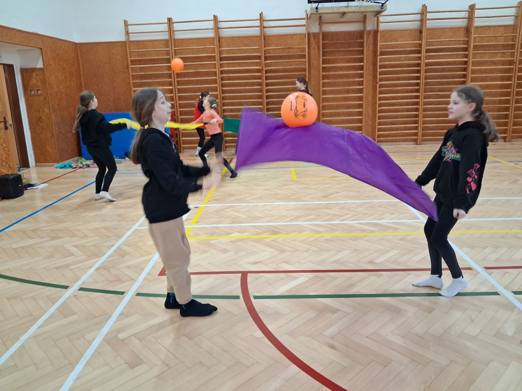 f3cd9658-d2c1-42c9-b865-94c3a4ecb77c.jfif