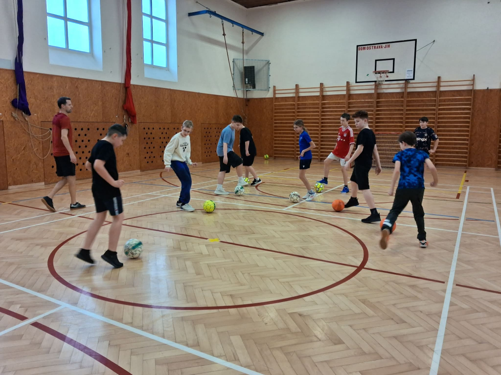 ea20bfd9-ee3d-4857-886a-4a303505d3ac.jfif