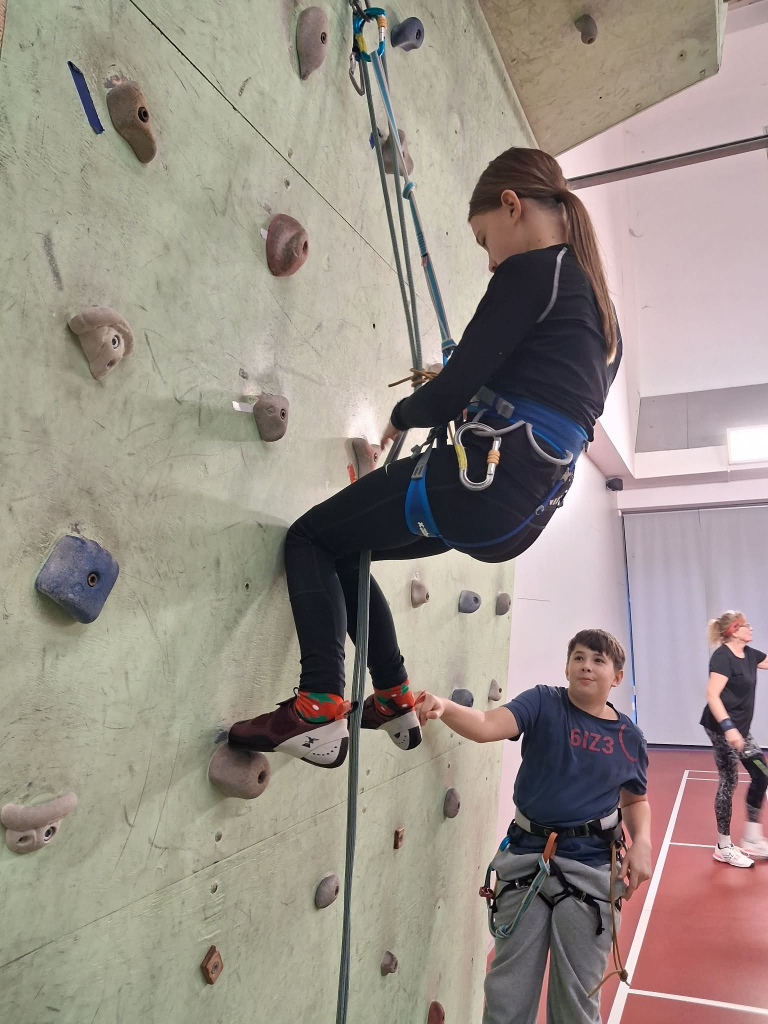 7f084bb6-0bc5-4fa2-ae61-5da726a01d22.jfif