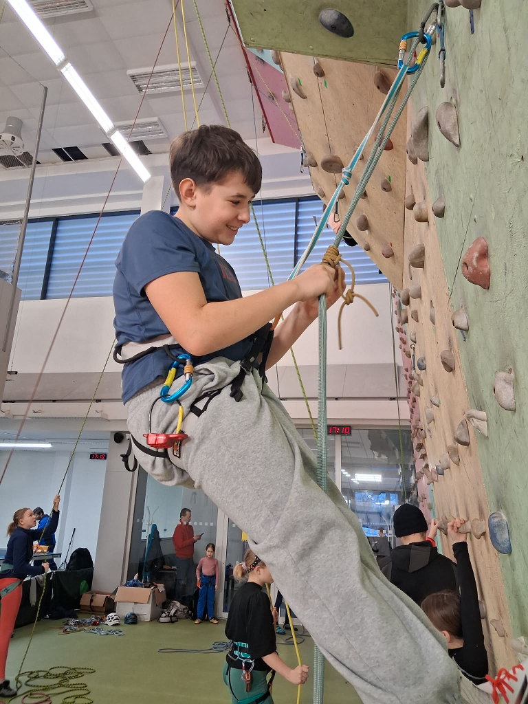 6eaf5510-6b93-4b46-aa17-ad3d4a5d068a.jfif