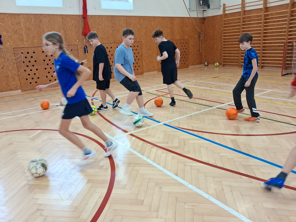 30f3daa7-f5f9-4b70-9d8d-a13beb69c95c.jfif